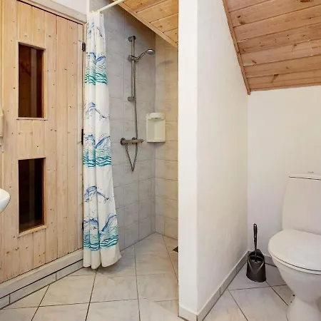 Nyaraló 12 Person Holiday In V Ggerl Se