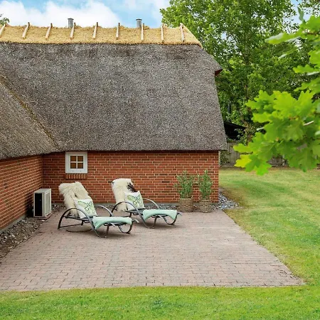 Nyaraló 12 Person Holiday In V Ggerl Se Bøtø By
