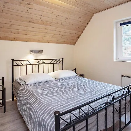 12 Person Holiday In V Ggerl Se Nyaraló *
